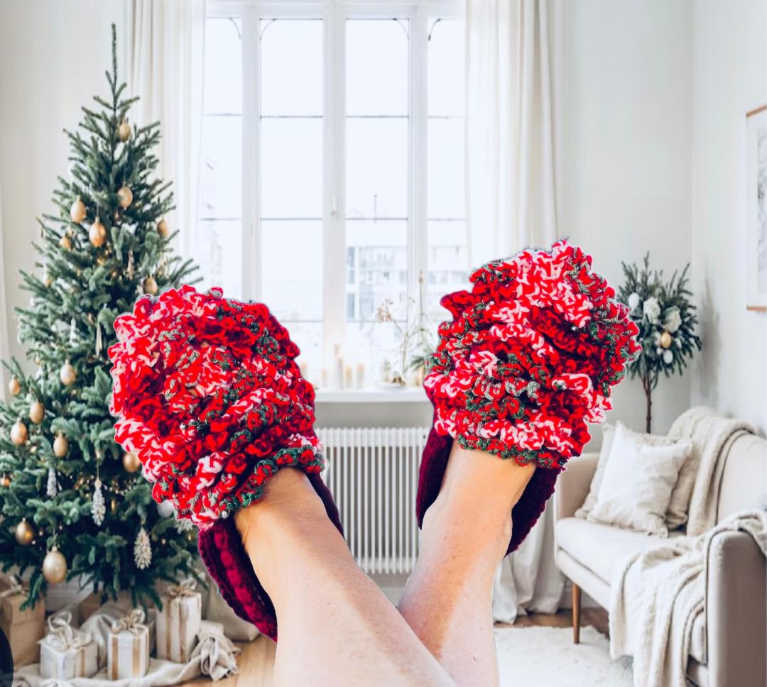 Santa's Favorite SOLE mates - Boots and Slippers - Crochet PATTERN - English US Terms