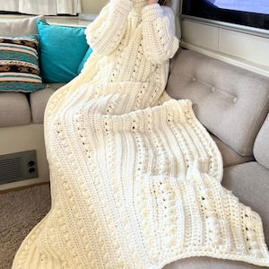 Cozy Couch Sweater, Crochet PATTERN English US Terms