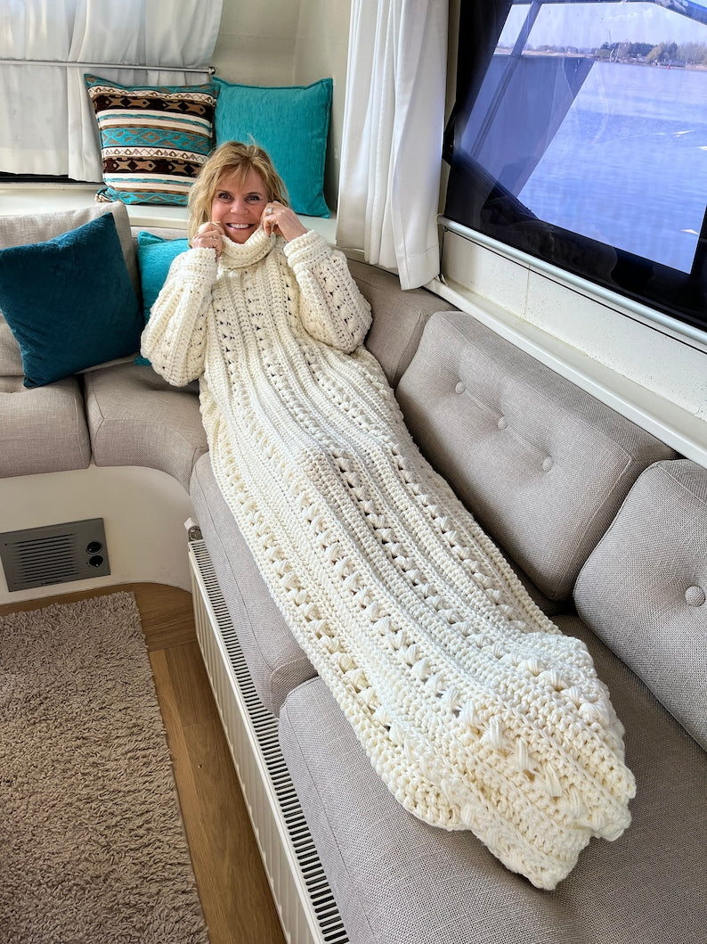 Cozy Couch Sweater, Crochet PATTERN English US Terms