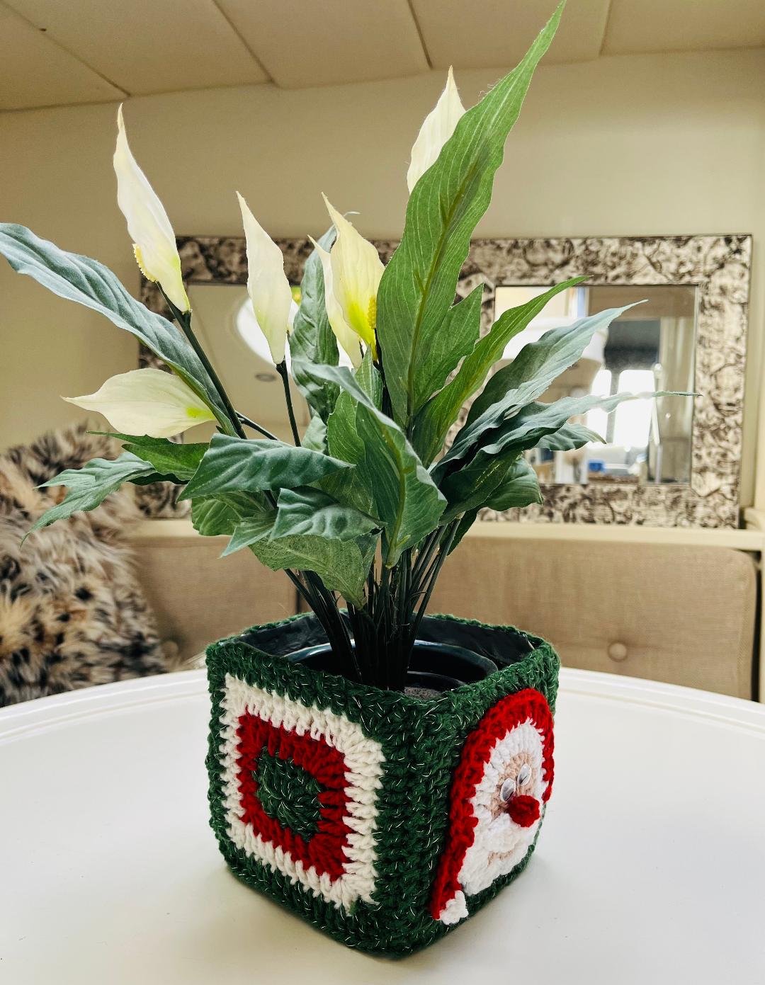 Holly Jolly Pothuggers - Crochet Pattern - English US Terms - digital Pdf